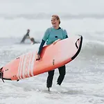 Surf House *