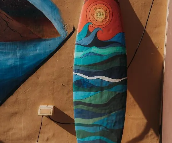 Hostal Surf House