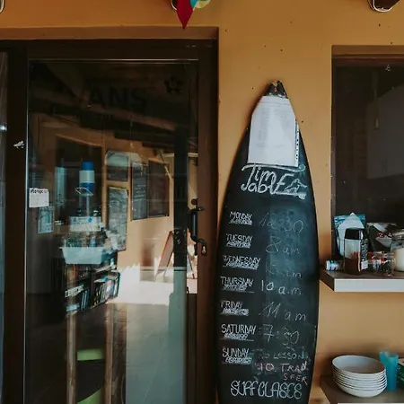 Surf House * Callao Salvaje