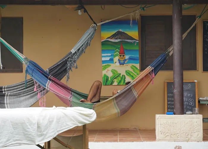 Surf House *