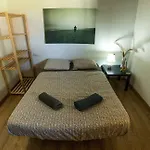 Surf House 호스텔